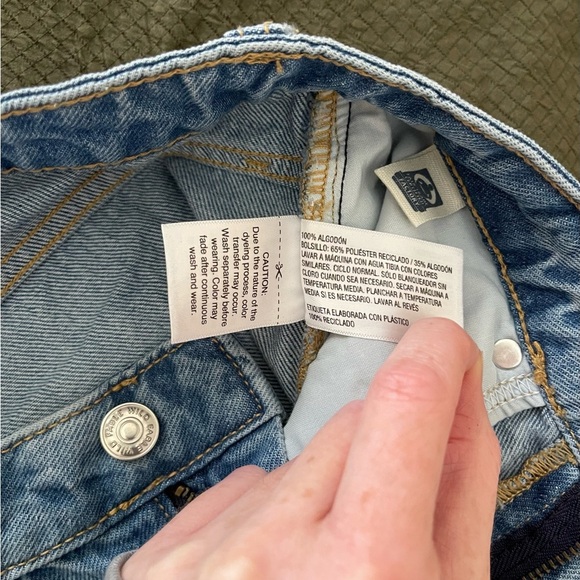 Target Wild Fable denim high waisted mom shorts: size 2/26 - Picture 8 of 8